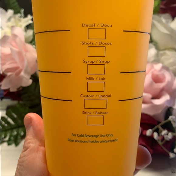 Color-Changing Reusable Cold Cups - Picture 2 of 3